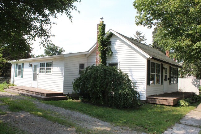 Foto del edificio - Available Now! Swartz Creek Schools!