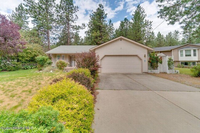 Building Photo - 1066 S Breezy Way