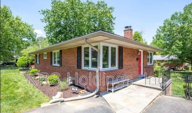 Photo - 7110 Murray Ln House