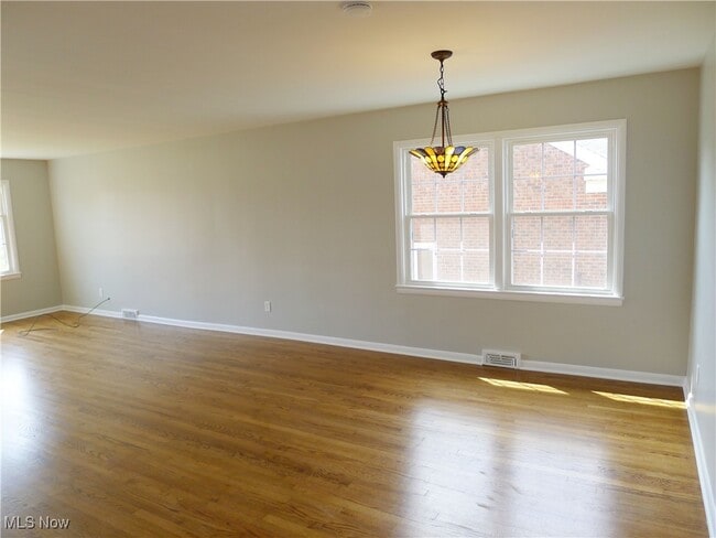 Building Photo - 3006 Warrensville Center Rd