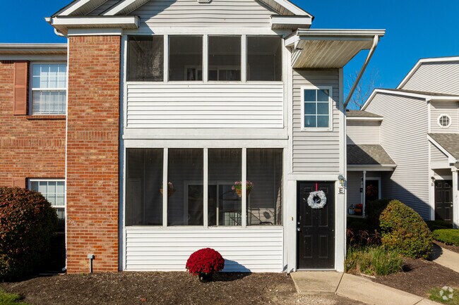 Foto del edificio - Washington Village Apartments