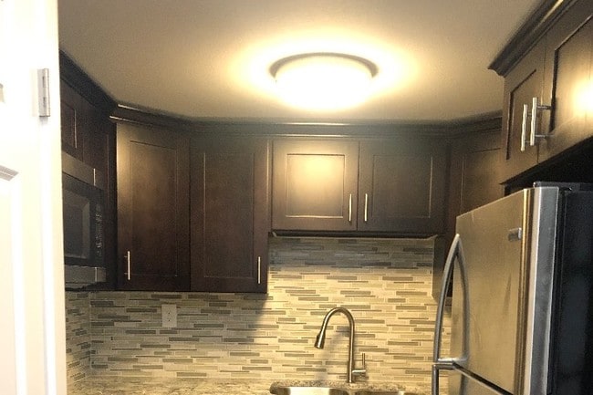 Kitchen - 11311 15th Ave NE