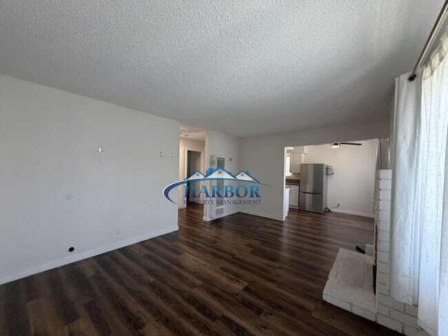 Foto del edificio - 577 W 4th St
