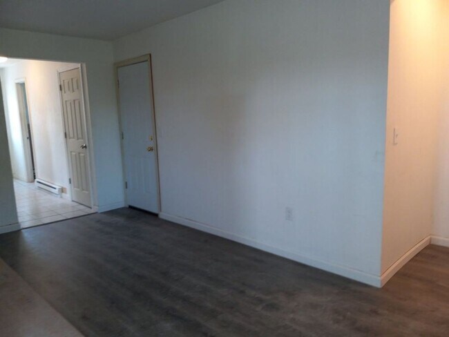 Building Photo - 57 Ashcraft Road