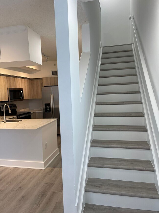 Foto del edificio - 2945 NE 185th St