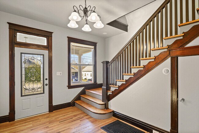 Foto del edificio - 2976 Kincaid Ave