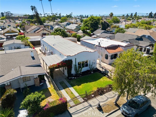 Building Photo - 4167 Denker Ave