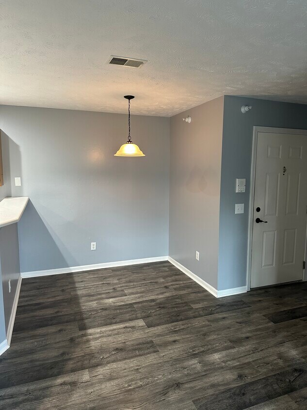 Foto principal - 8584 N Jasonville Ct SE