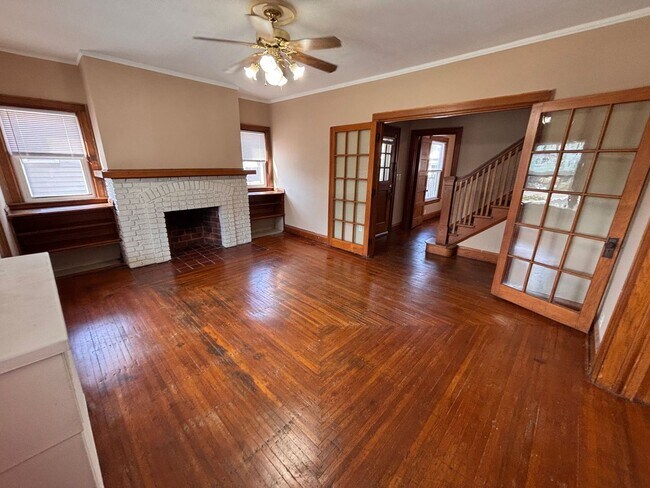 Building Photo - 2113 Linden Ave