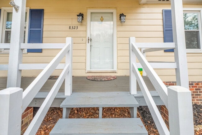 Building Photo - 8323 Outpost Cir