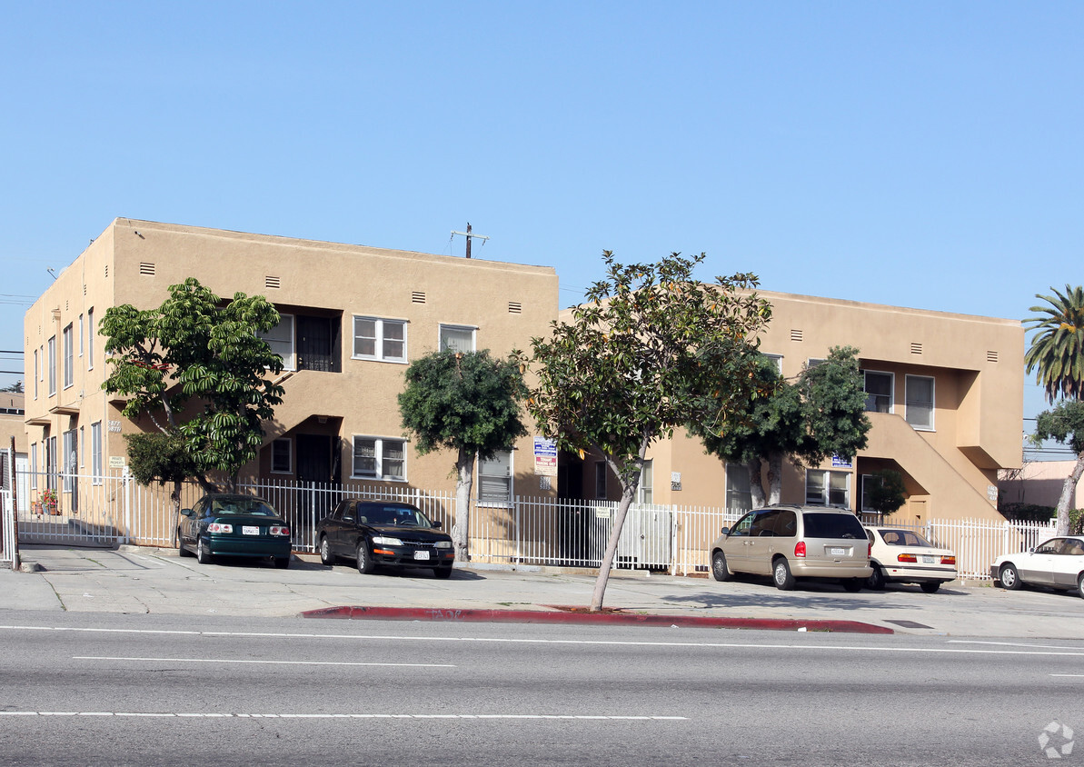 Primary Photo - 5871 Crenshaw Blvd