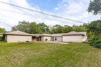 Building Photo - 2511 River Ridge