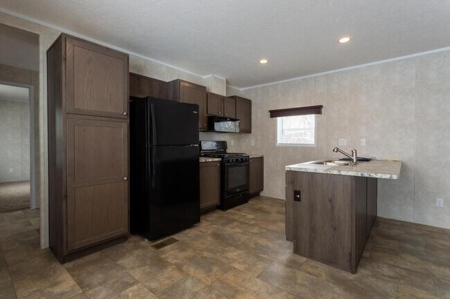 Foto del edificio - 806 Raisin River Road