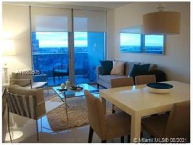 Building Photo - 200 Biscayne Boulevard Way