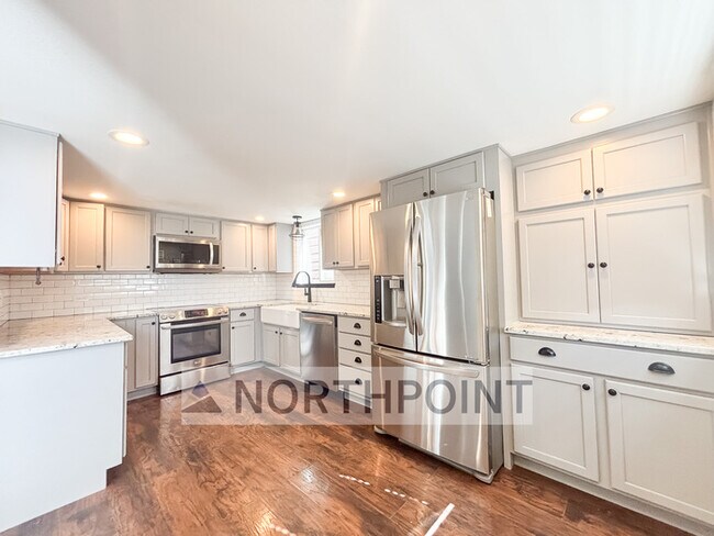 Foto del edificio - Modern 3 Bed 2 Bath Home in Village II – C...