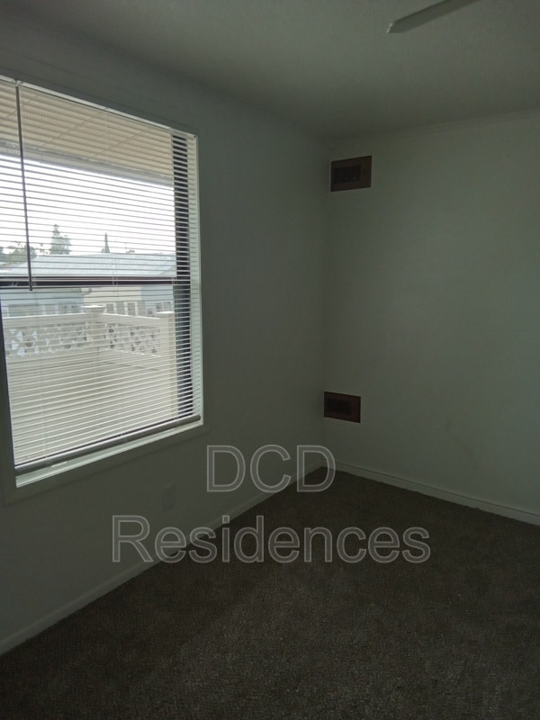 Building Photo - 11409 Mussel Dr