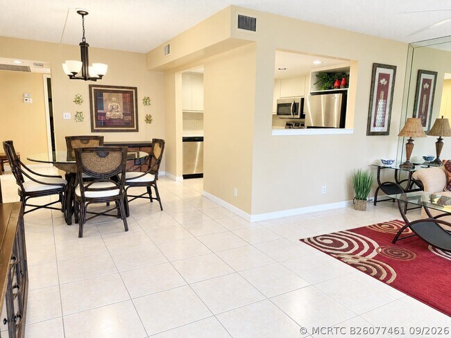 Building Photo - 3305 Aruba Way