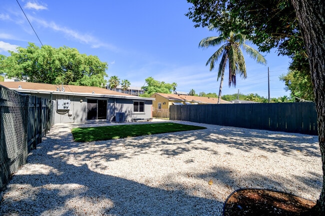 Private Yard - 1558 NE 135th St