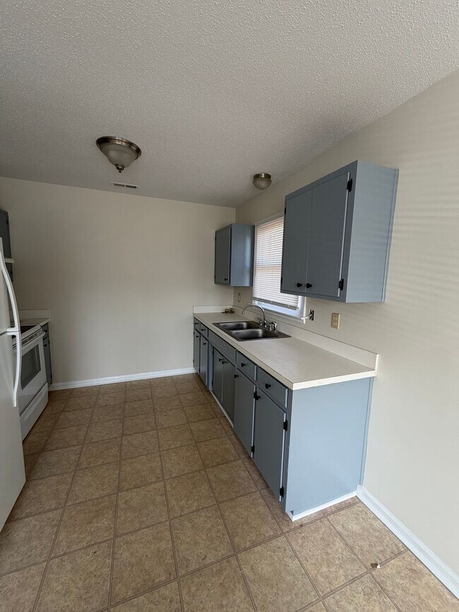 Foto del edificio - 1610 Dillahunt St