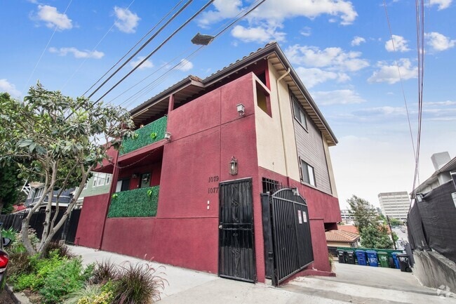 Building Photo - 1079 Laguna Ave