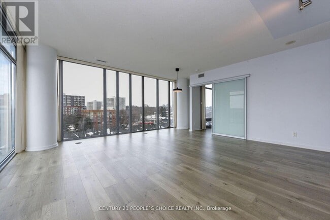 Building Photo - 105-105 The Queensway