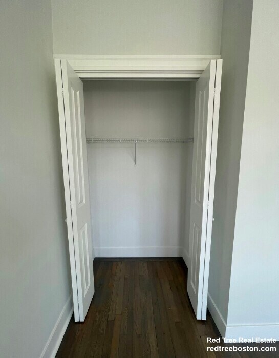 Foto del edificio - 81 Park Dr