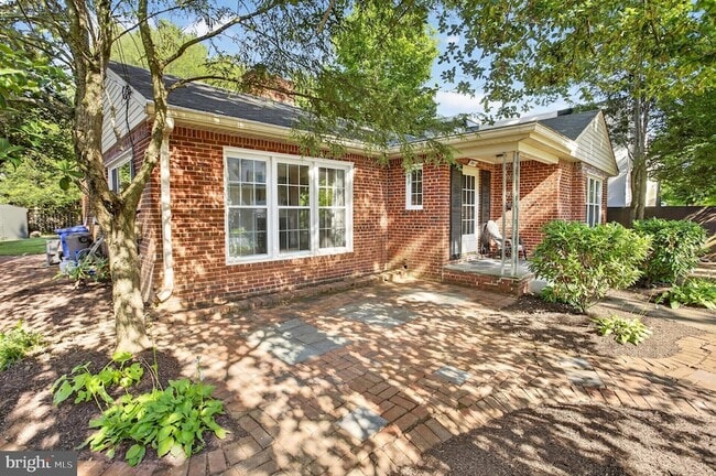 Photo - 7803 Marbury Rd House