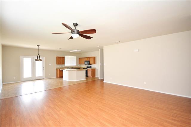 Building Photo - 212 Stable Dr
