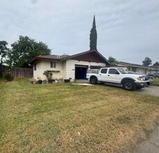 Building Photo - 7817 Loucreta Dr