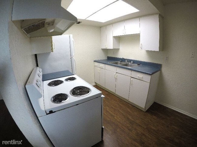 Foto del edificio - 770 Starkey Rd