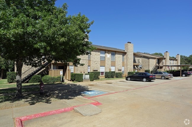 Building Photo - The Oakley