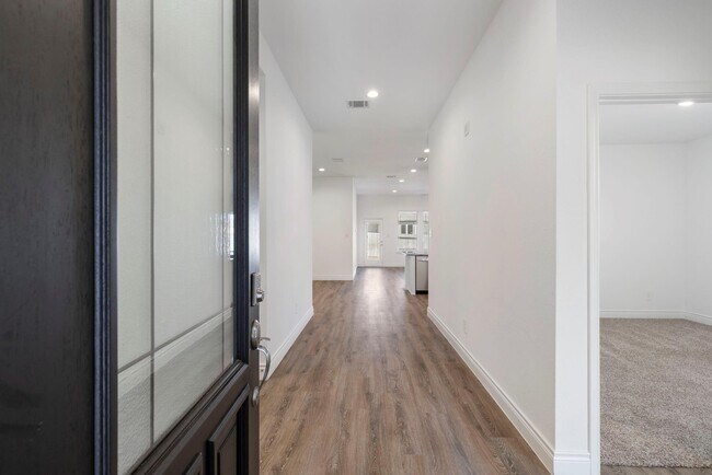 Foto del edificio - 1144 Purple Orchid St