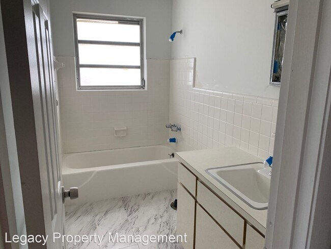 Foto del edificio - 3 br, 2 bath House - 1234 Margina Ave