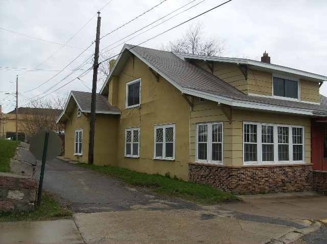 Building Photo - 203 Morrison Ave