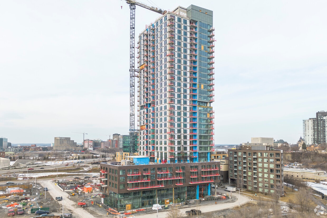 Building Photo - Ascent @ Lebreton Flats