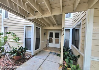 Building Photo - 107 La Costa St