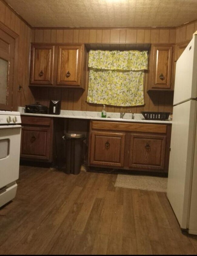 Foto del edificio - Affordable 2BR Gem with Garage