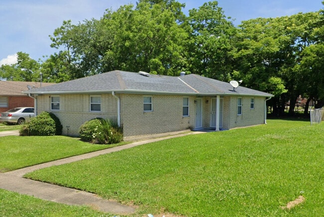 Building Photo - 4509 Rosemont Pl Building Photo - 4509 Rosemont Pl