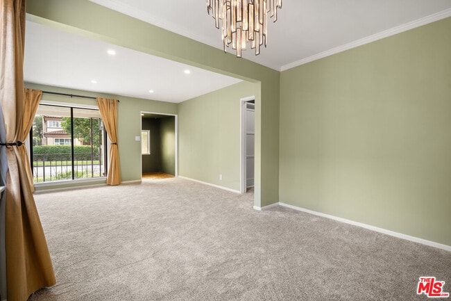 Foto del edificio - 7315 W 82nd St