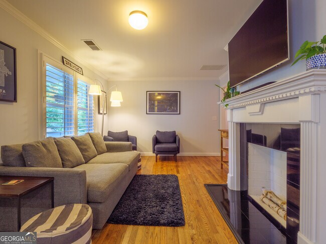 Foto del edificio - 1036 Sanders Ave SE