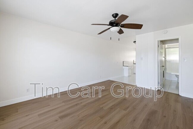 Foto del edificio - 1637 Irvine Ave