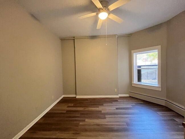 Building Photo - 1705 Sycamore St