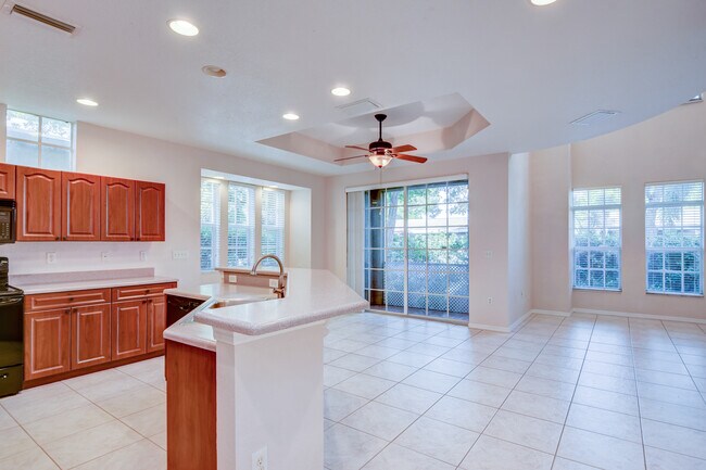 Foto del edificio - 1812 Bayshore Way