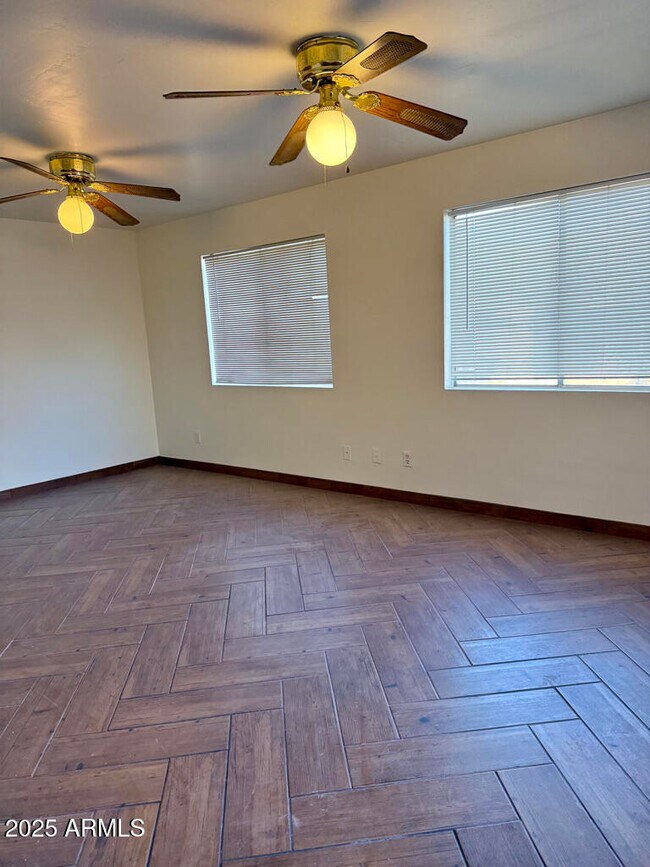 Foto del edificio - 3721 N 12th St