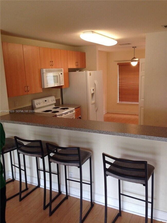 Foto del edificio - 10025 SW 24th Ct