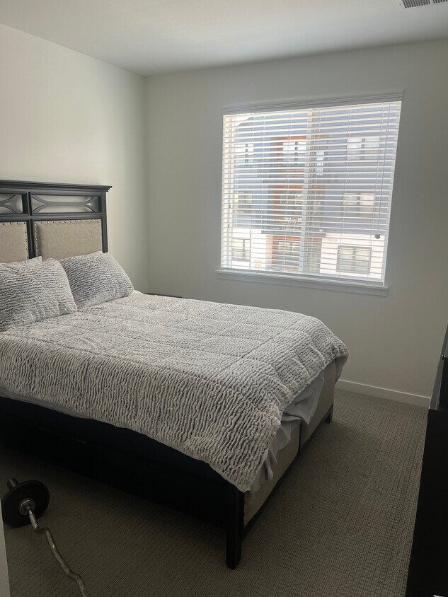 Guest bedroom - 9287 Twenty Mile Rd