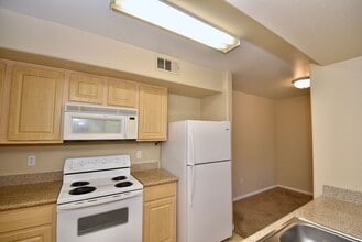Building Photo - 8000 W Badura Ave