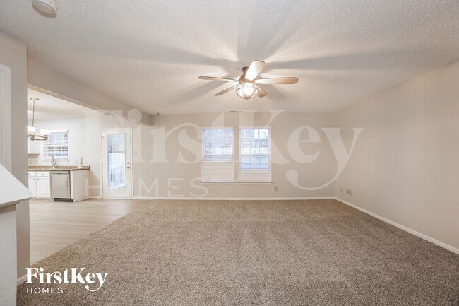 Foto del edificio - 10814 Albertson Dr