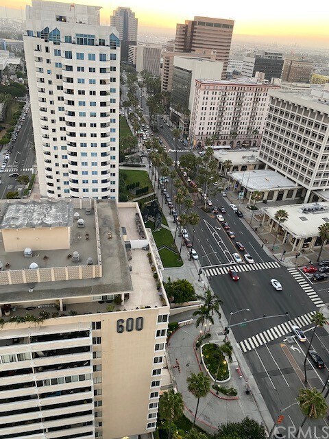 Foto del edificio - 700 E Ocean Blvd