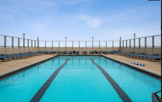 Rooftop pool facing east. - 2626 N Lakeview Ave